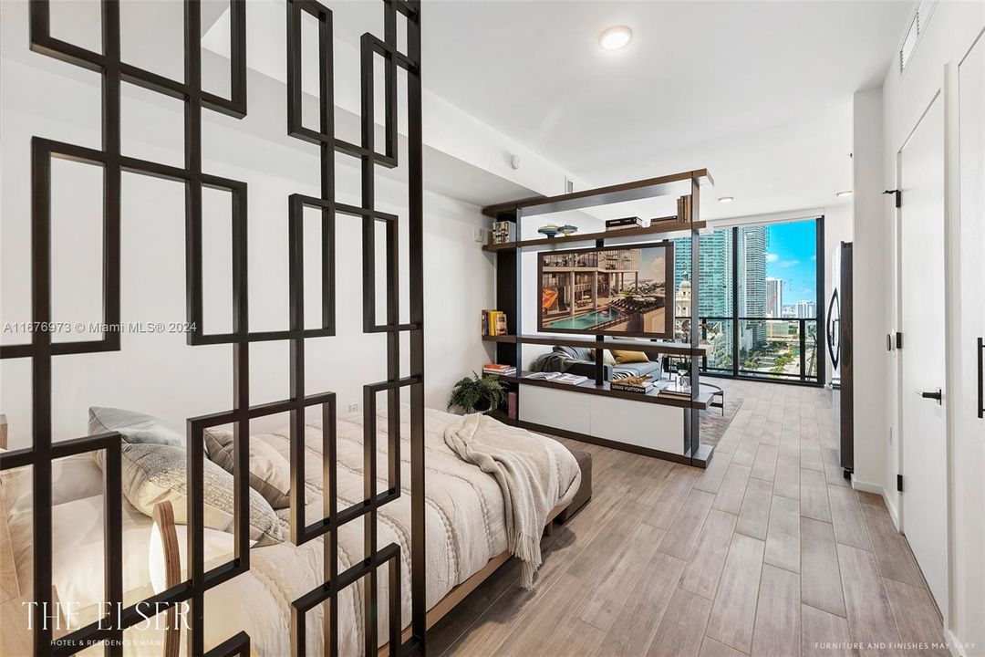 For Sale: $755,000 (1 beds, 1 baths, 443 Square Feet)