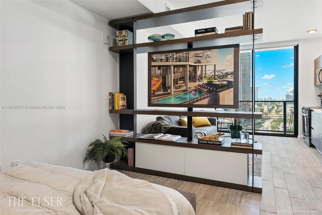 For Sale: $755,000 (1 beds, 1 baths, 443 Square Feet)