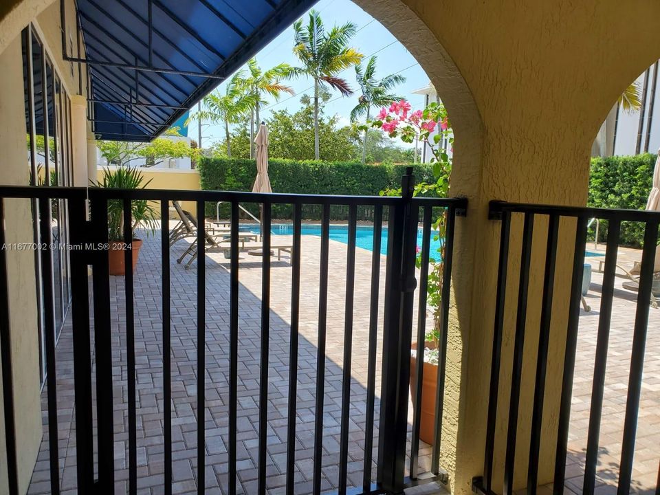 Недавно арендовано: $2,450 (1 спален, 1 ванн, 750 Квадратных фут)