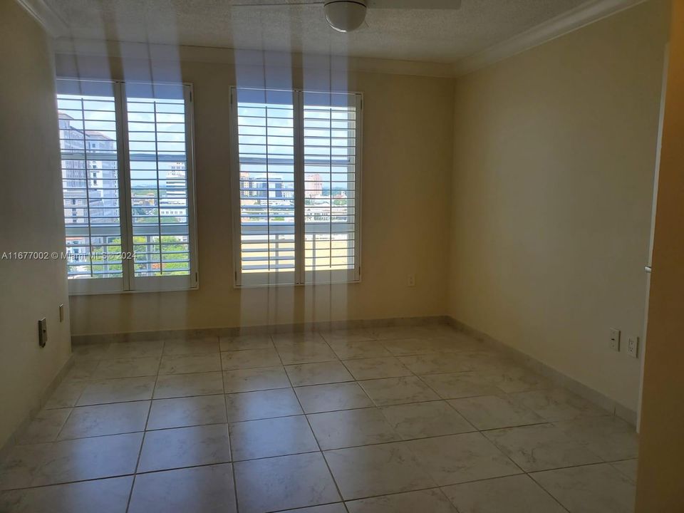 Недавно арендовано: $2,450 (1 спален, 1 ванн, 750 Квадратных фут)