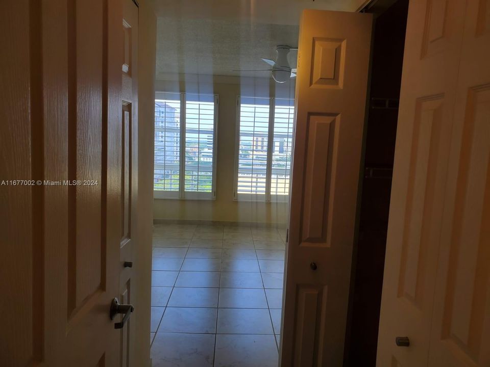 Недавно арендовано: $2,450 (1 спален, 1 ванн, 750 Квадратных фут)