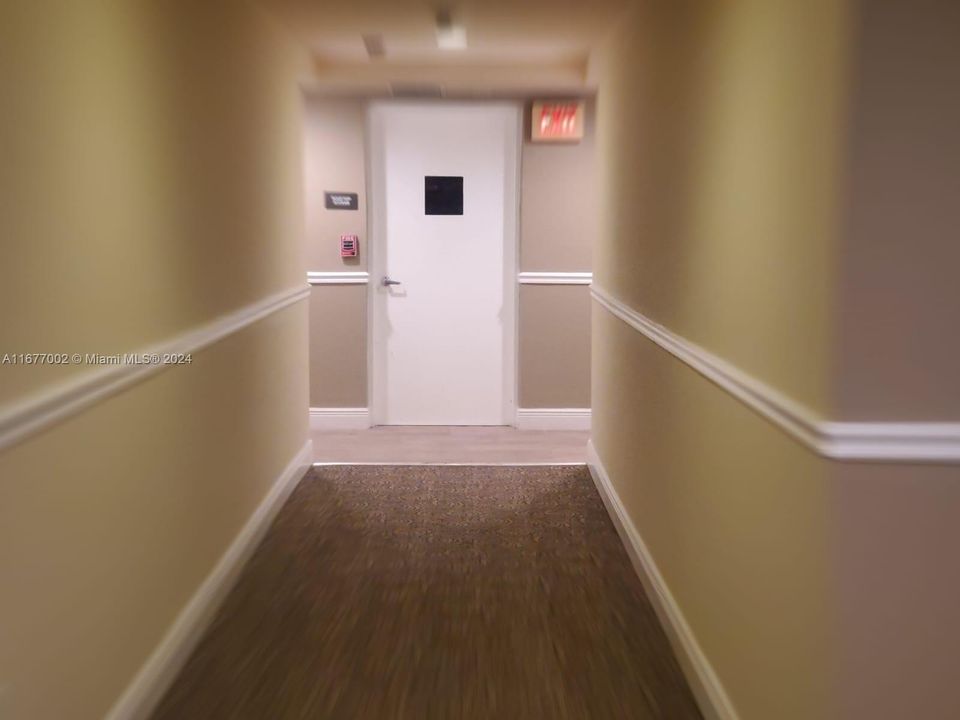 Недавно арендовано: $2,450 (1 спален, 1 ванн, 750 Квадратных фут)