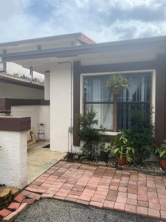 En Venta: $318,797 (2 camas, 2 baños, 1296 Pies cuadrados)