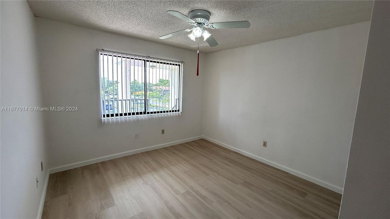 For Rent: $2,000 (2 beds, 2 baths, 1294 Square Feet)