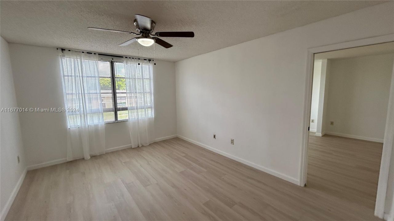 For Rent: $2,000 (2 beds, 2 baths, 1294 Square Feet)