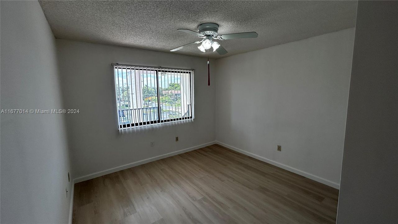 For Rent: $2,000 (2 beds, 2 baths, 1294 Square Feet)