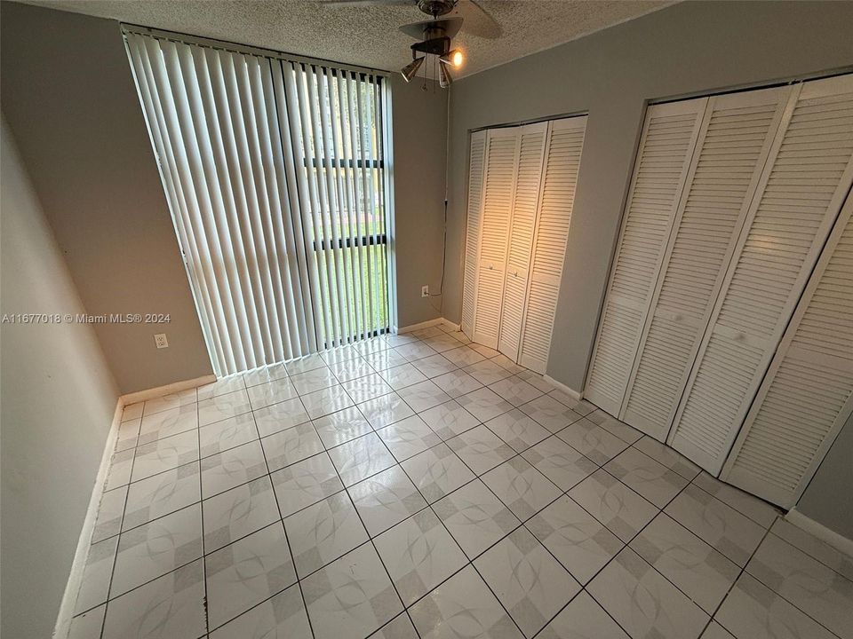 For Rent: $2,250 (2 beds, 2 baths, 898 Square Feet)