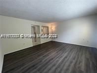 For Rent: $1,500 (1 beds, 1 baths, 382 Square Feet)