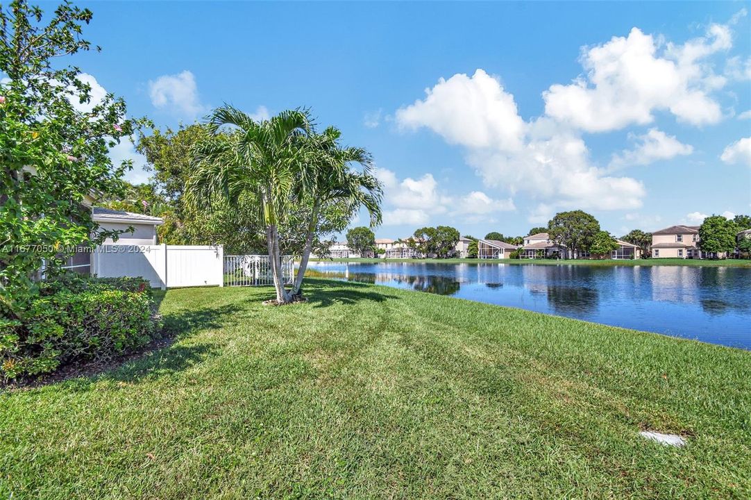 For Sale: $585,000 (3 beds, 2 baths, 1906 Square Feet)