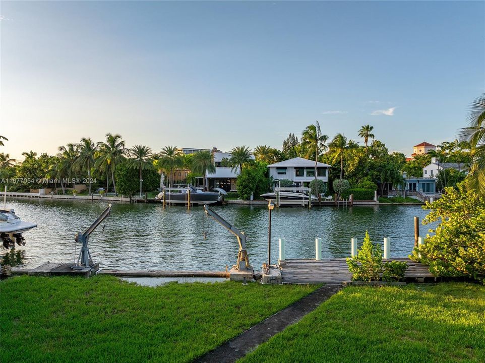 For Sale: $5,980,000 (3 beds, 3 baths, 3429 Square Feet)