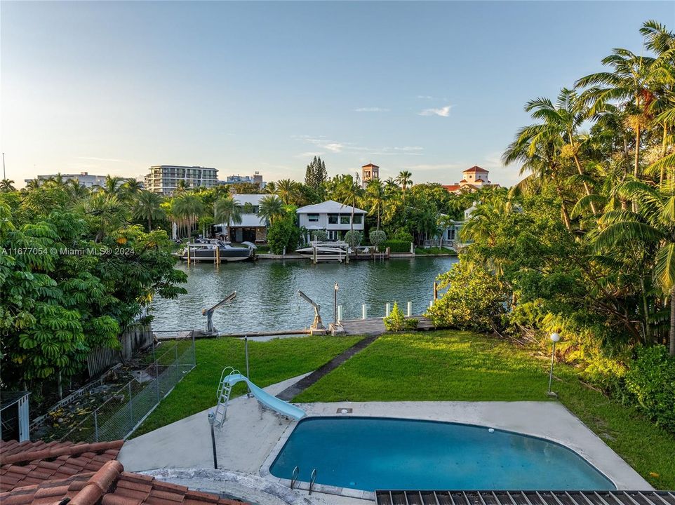 For Sale: $5,980,000 (3 beds, 3 baths, 3429 Square Feet)