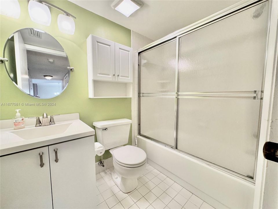 For Sale: $190,000 (2 beds, 2 baths, 1350 Square Feet)