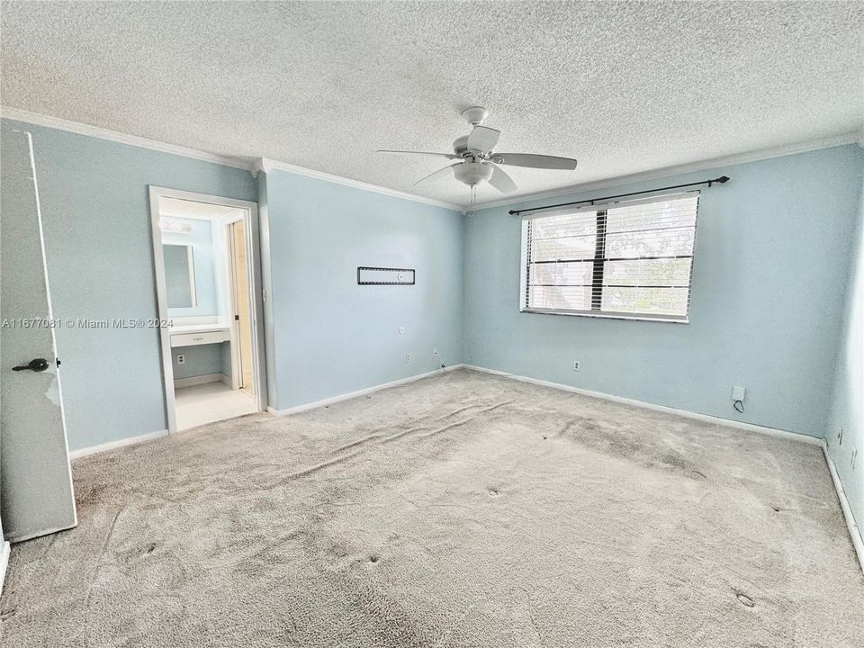 For Sale: $190,000 (2 beds, 2 baths, 1350 Square Feet)