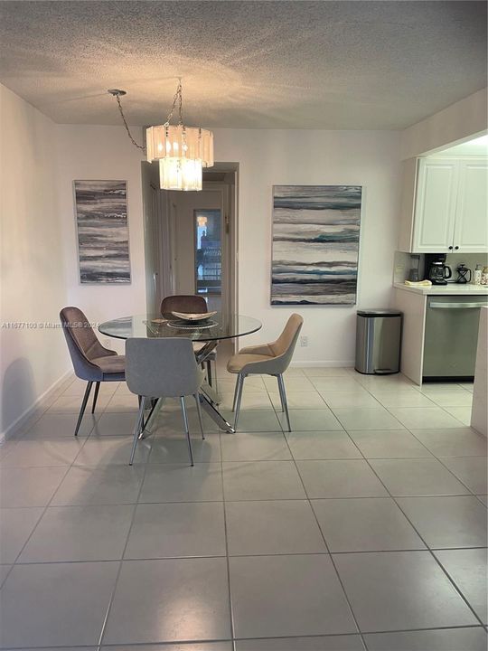 For Rent: $1,800 (1 beds, 1 baths, 798 Square Feet)