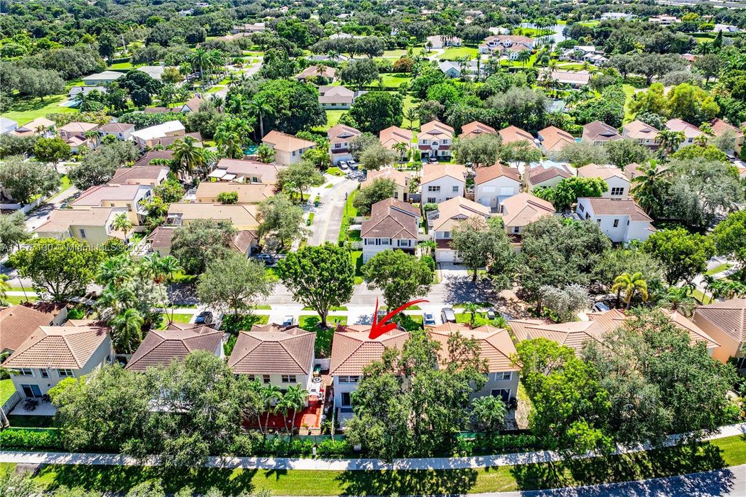 For Sale: $660,000 (3 beds, 2 baths, 1582 Square Feet)