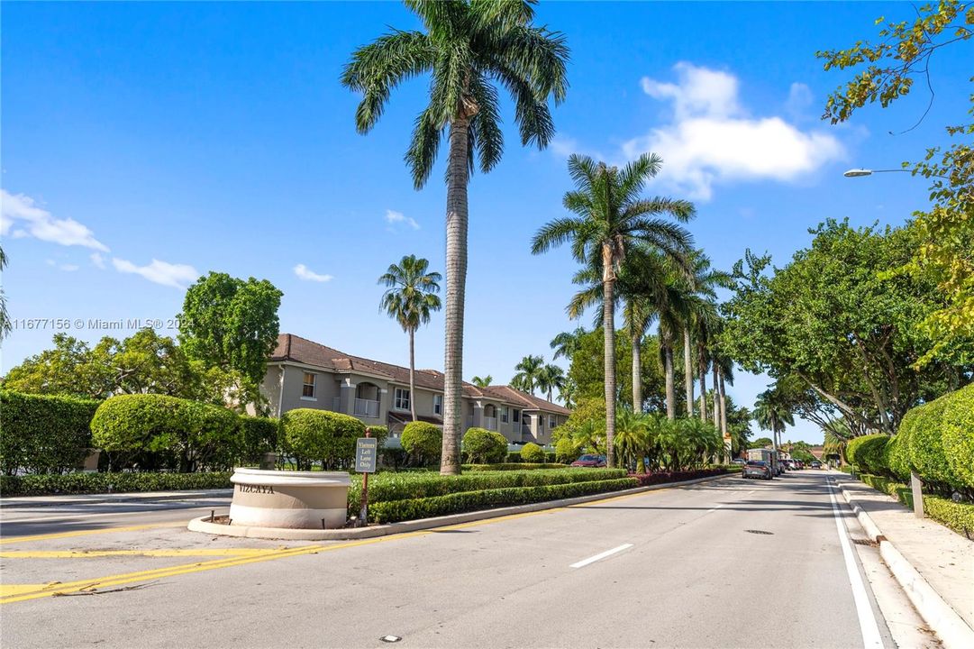 For Sale: $695,000 (3 beds, 2 baths, 1542 Square Feet)