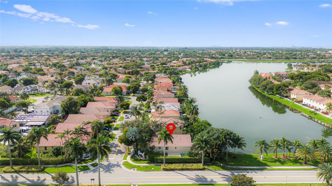 For Sale: $695,000 (3 beds, 2 baths, 1542 Square Feet)