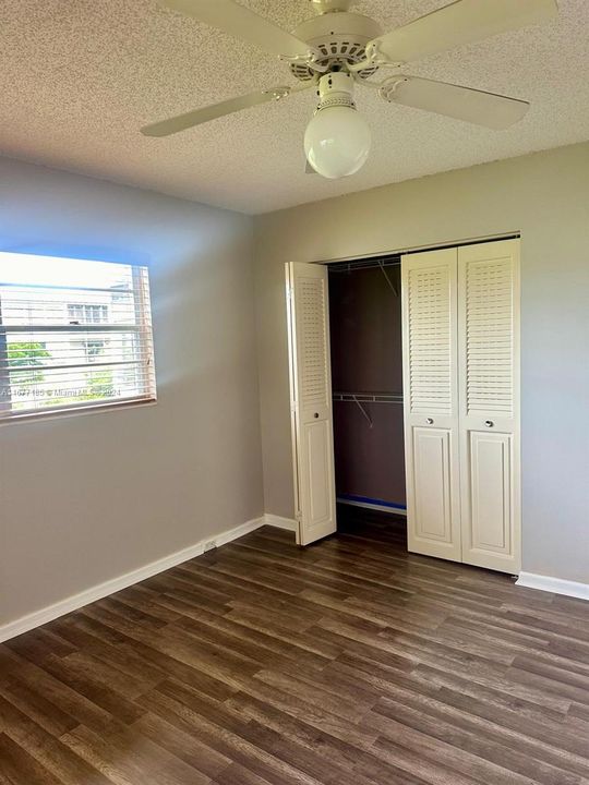 For Rent: $1,650 (2 beds, 1 baths, 835 Square Feet)