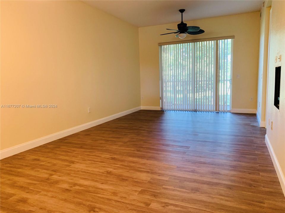 For Rent: $2,400 (2 beds, 2 baths, 1146 Square Feet)