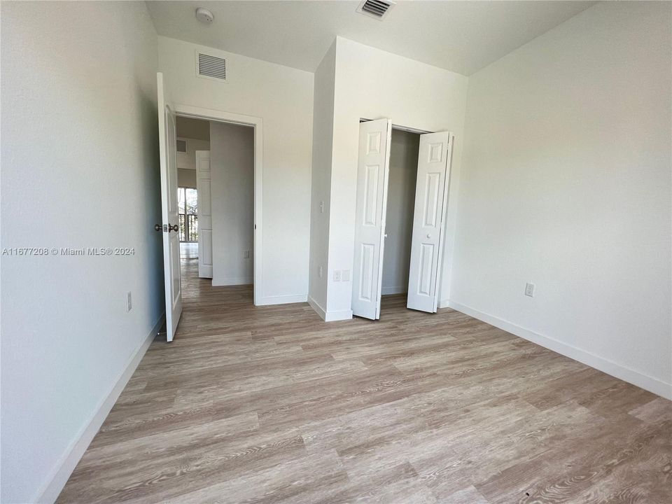 For Rent: $3,100 (3 beds, 2 baths, 1512 Square Feet)