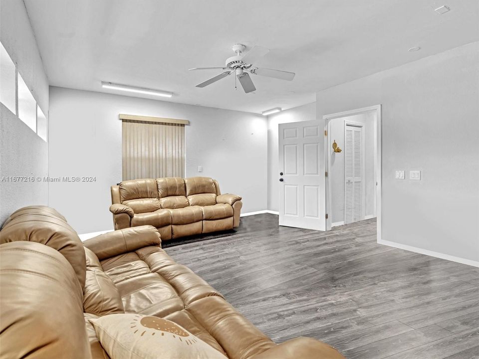 For Sale: $680,000 (4 beds, 2 baths, 2175 Square Feet)