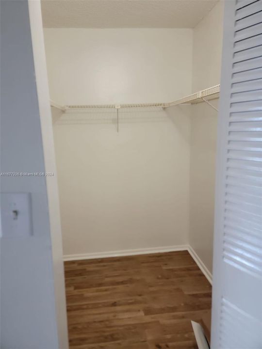 For Rent: $2,100 (2 beds, 2 baths, 950 Square Feet)