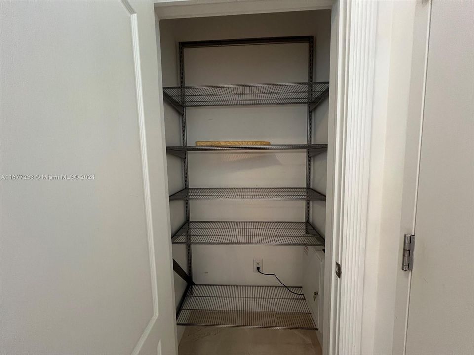 Kitchen pantry