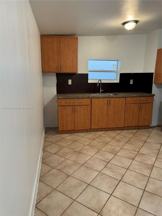 For Rent: $2,100 (2 beds, 1 baths, 600 Square Feet)