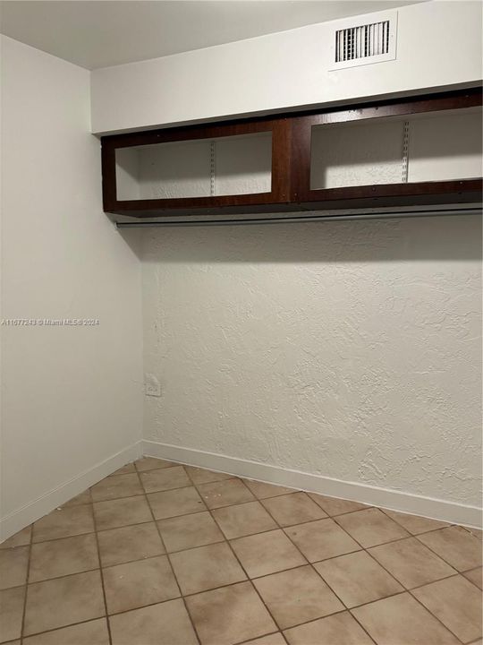 For Rent: $2,100 (2 beds, 1 baths, 600 Square Feet)