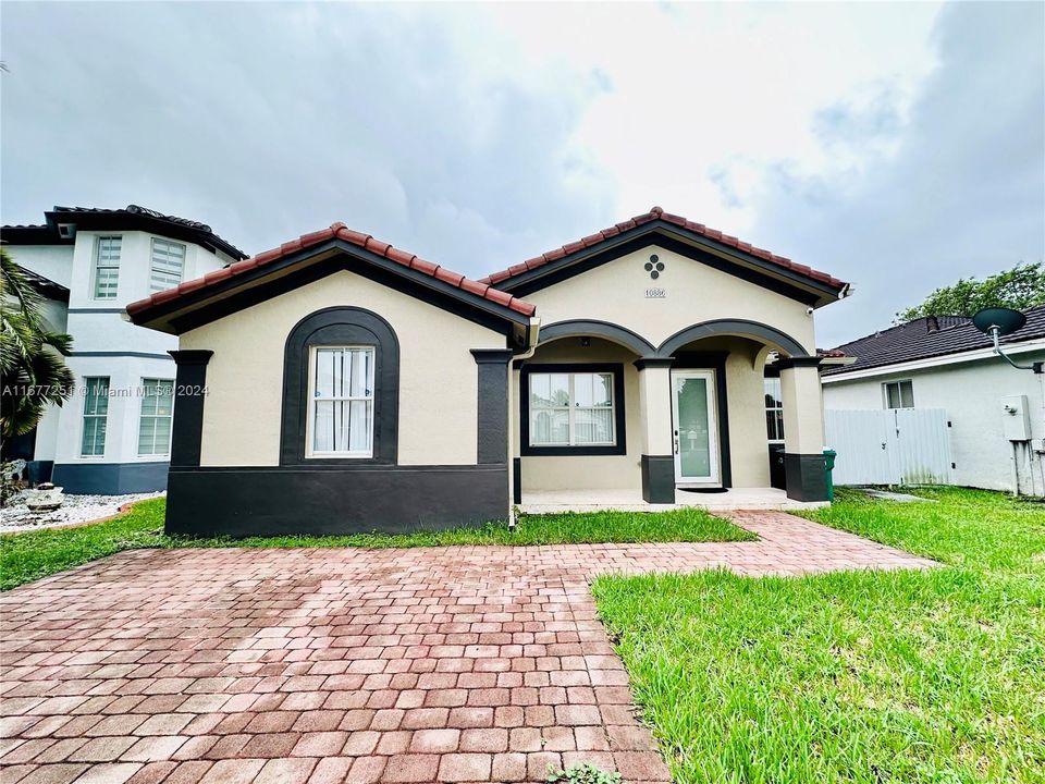 For Sale: $650,111 (4 beds, 2 baths, 1771 Square Feet)