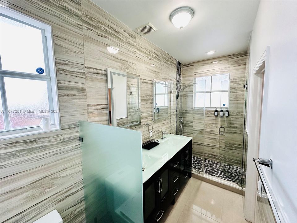 For Sale: $650,111 (4 beds, 2 baths, 1771 Square Feet)