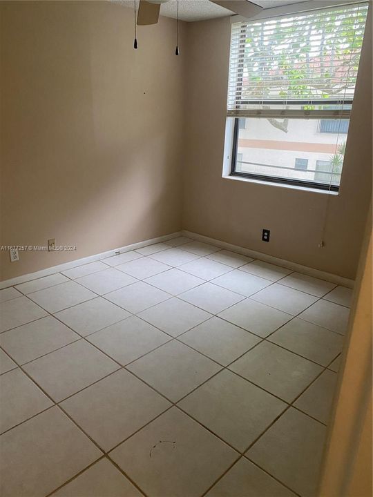 For Rent: $2,500 (2 beds, 2 baths, 1300 Square Feet)