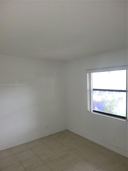 For Rent: $2,500 (3 beds, 2 baths, 1230 Square Feet)