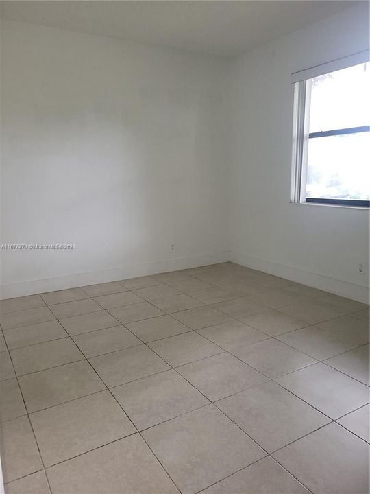 For Rent: $2,500 (3 beds, 2 baths, 1230 Square Feet)