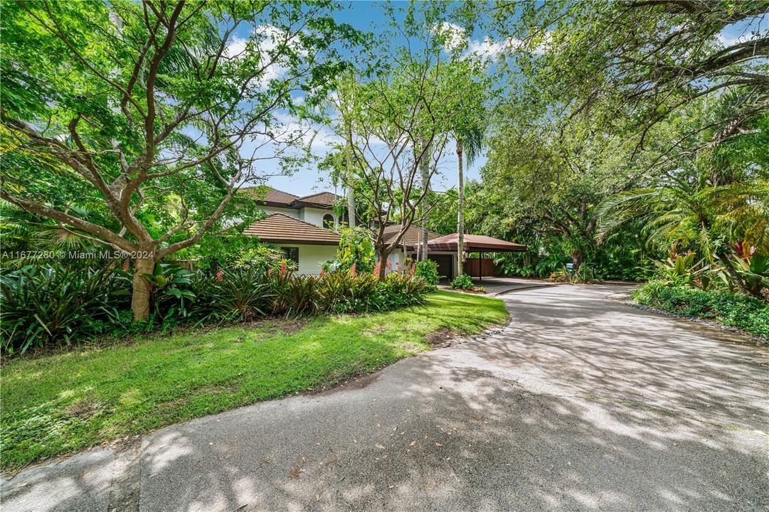 For Sale: $3,799,000 (4 beds, 3 baths, 3926 Square Feet)