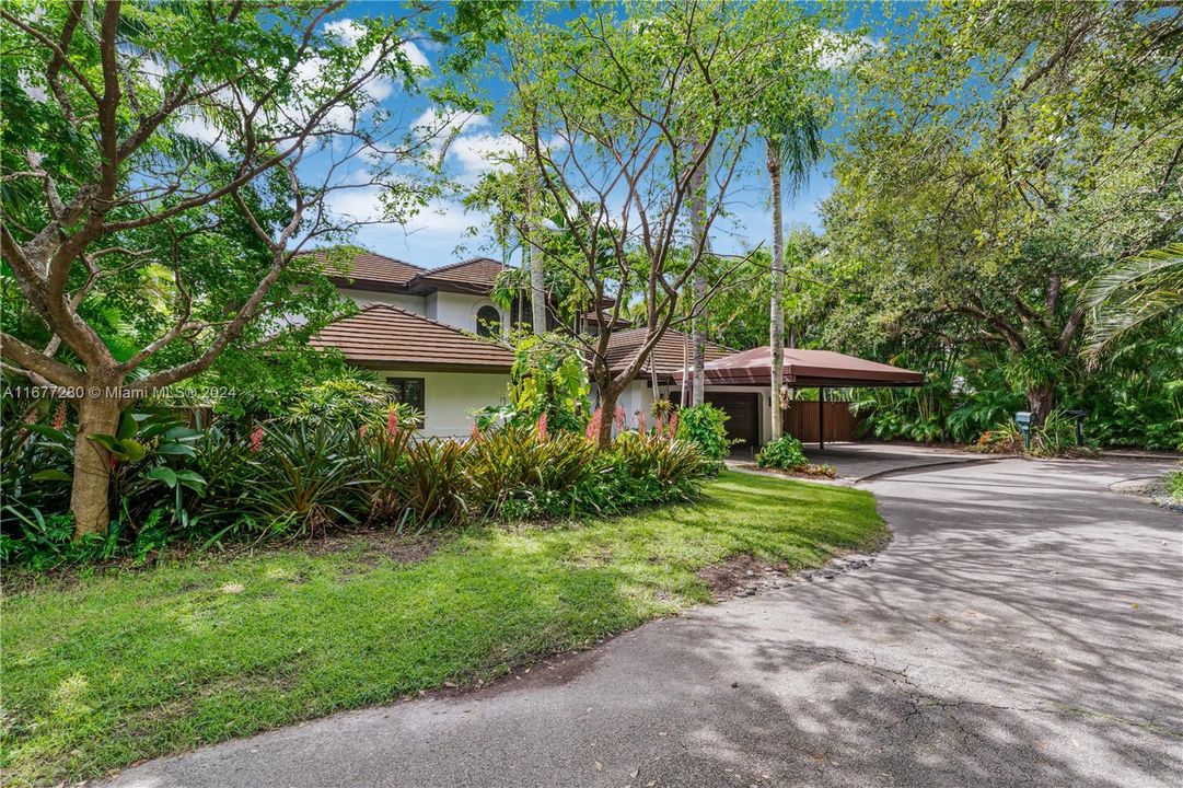 For Sale: $3,799,000 (4 beds, 3 baths, 3926 Square Feet)