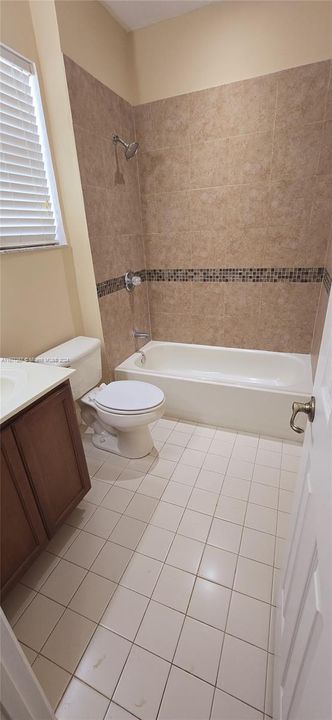 For Rent: $2,200 (2 beds, 2 baths, 1022 Square Feet)