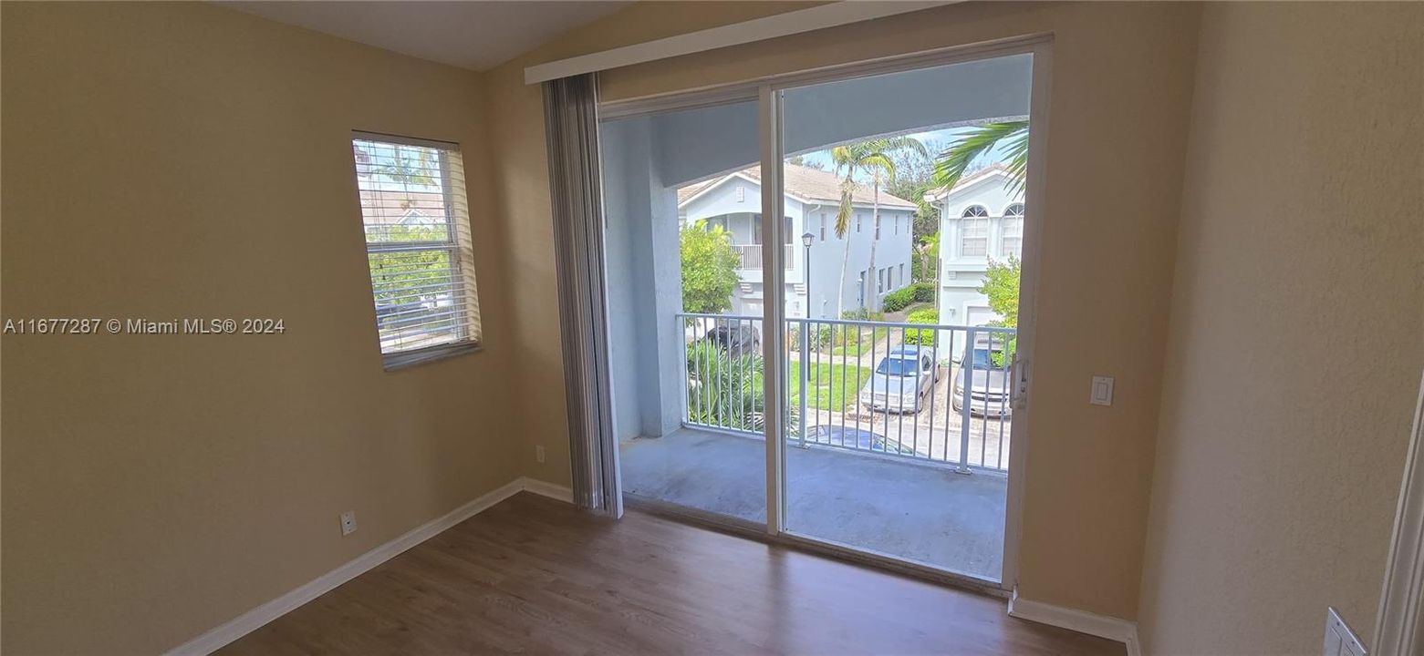 For Rent: $2,200 (2 beds, 2 baths, 1022 Square Feet)