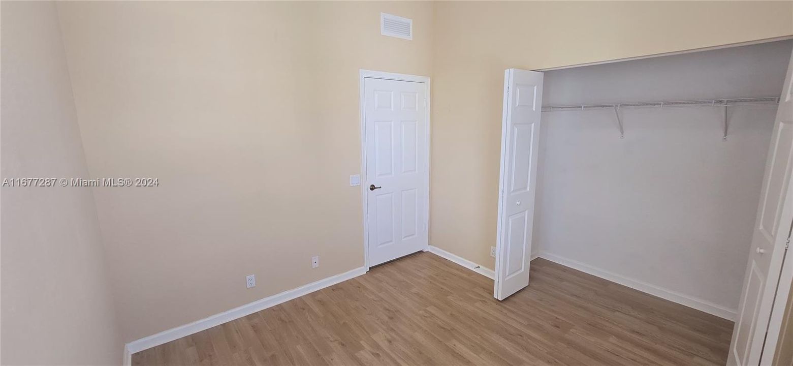 For Rent: $2,200 (2 beds, 2 baths, 1022 Square Feet)