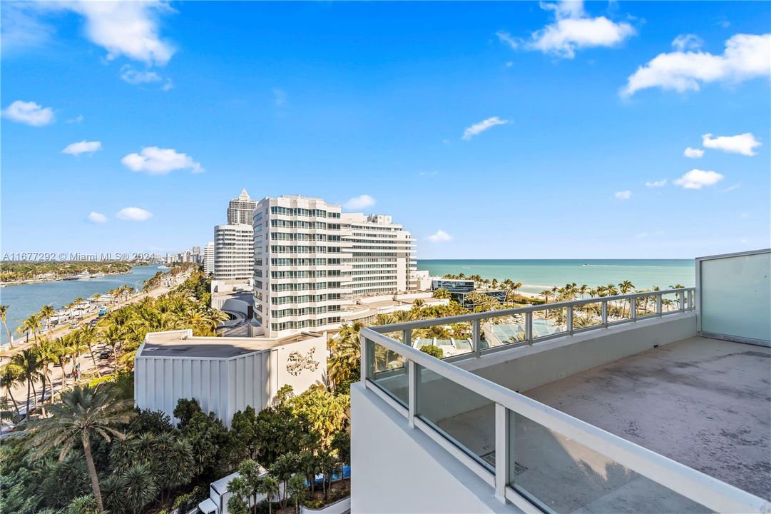 For Sale: $1,359,000 (1 beds, 1 baths, 1066 Square Feet)