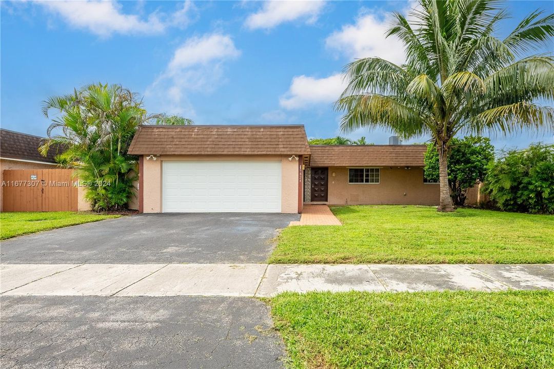 For Sale: $675,000 (3 beds, 2 baths, 1542 Square Feet)