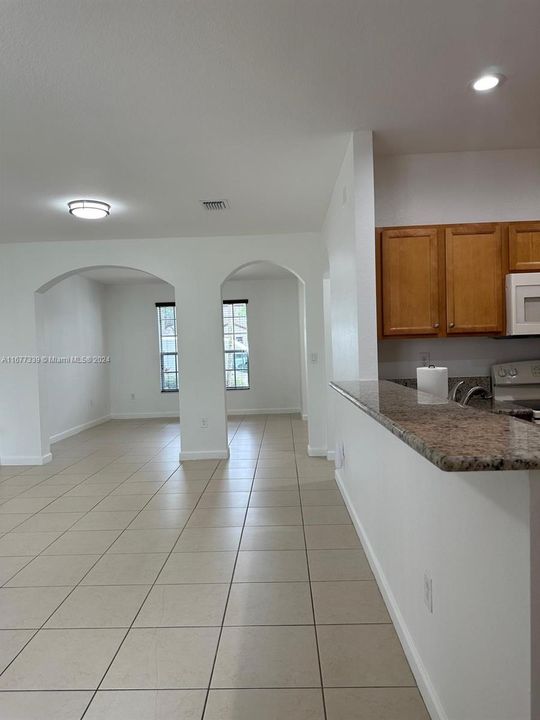 For Rent: $3,550 (3 beds, 2 baths, 1740 Square Feet)