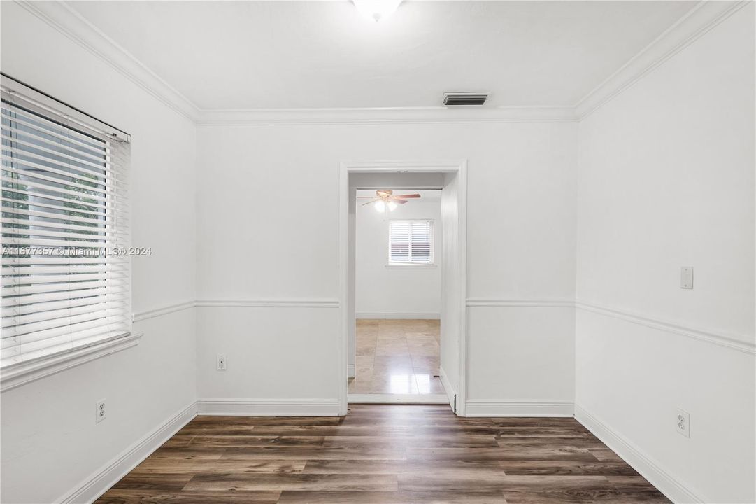 Недавно продано: $770,000 (4 спален, 3 ванн, 2180 Квадратных фут)