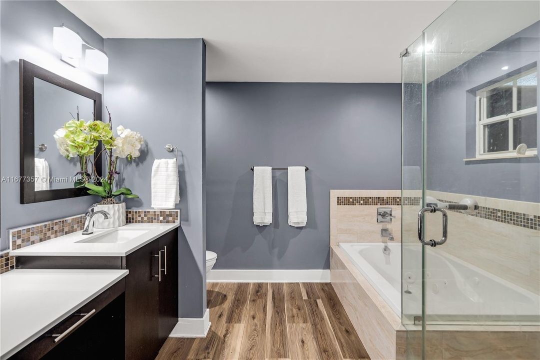 Недавно продано: $770,000 (4 спален, 3 ванн, 2180 Квадратных фут)