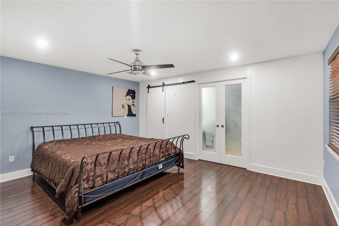 Недавно продано: $770,000 (4 спален, 3 ванн, 2180 Квадратных фут)