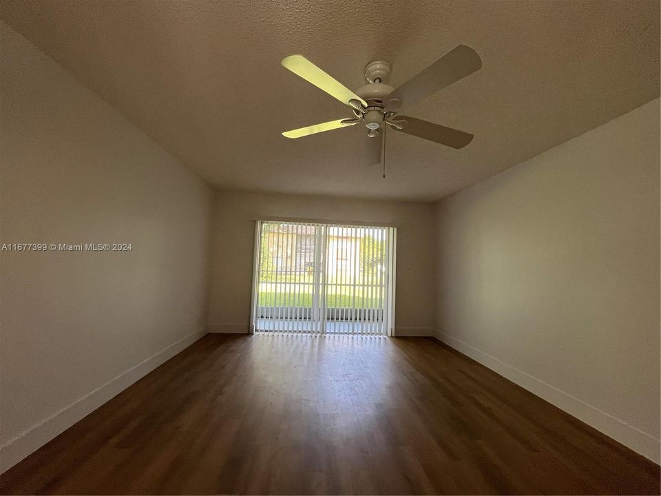 For Rent: $2,150 (2 beds, 2 baths, 970 Square Feet)