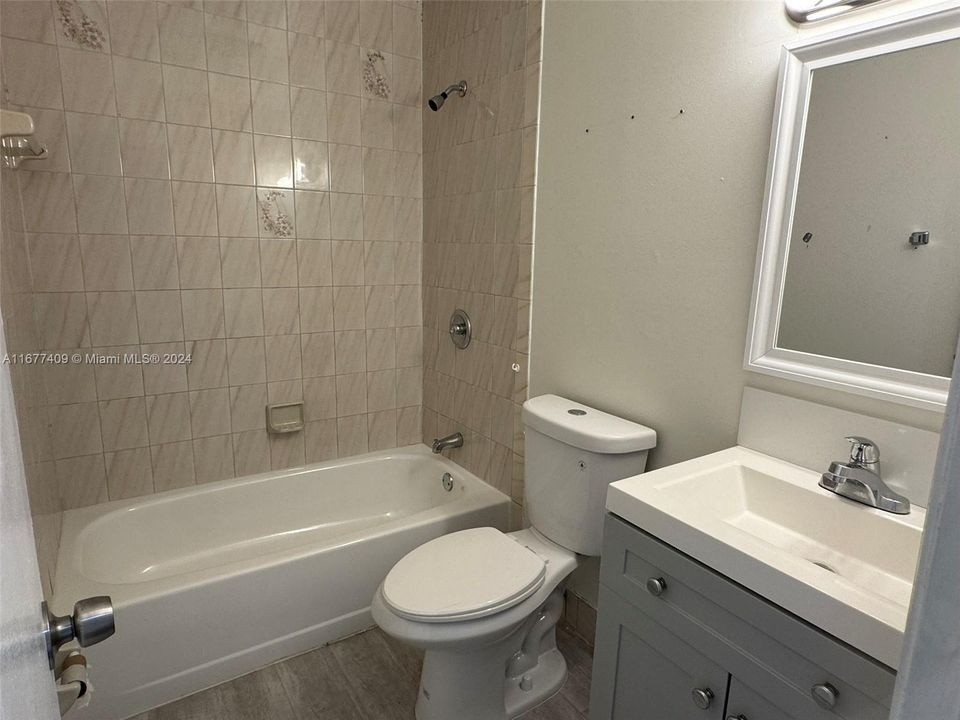 For Rent: $2,900 (3 beds, 2 baths, 1355 Square Feet)