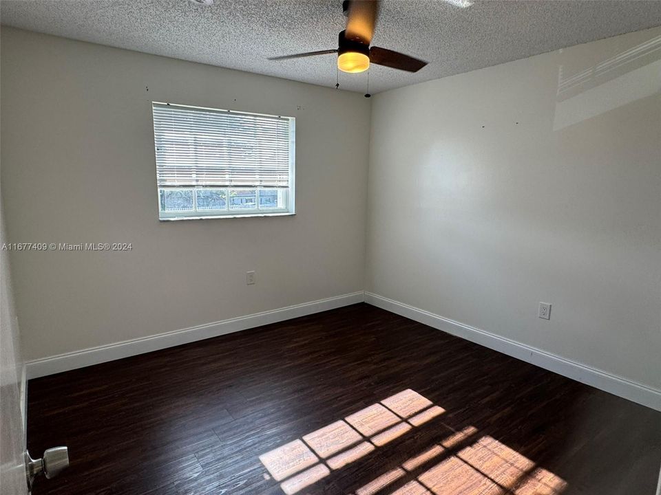 For Rent: $2,900 (3 beds, 2 baths, 1355 Square Feet)