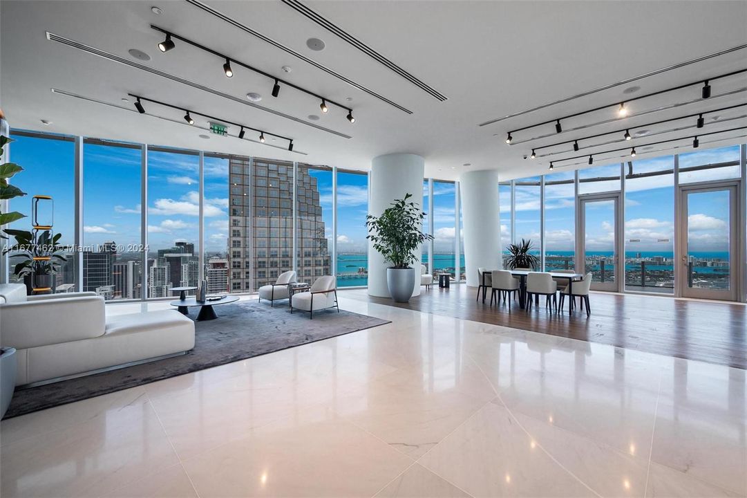 For Sale: $1,900,000 (1 beds, 1 baths, 1001 Square Feet)