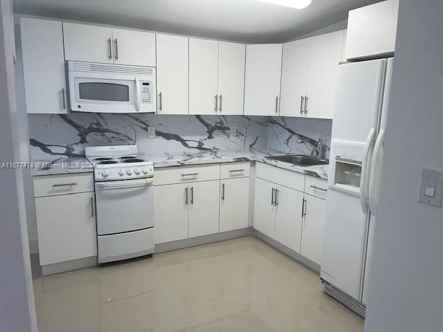 For Rent: $2,000 (1 beds, 1 baths, 1100 Square Feet)